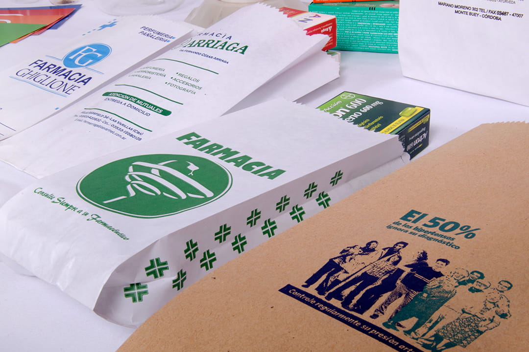 Bolsas de papel reciclado kraft o blanco para red de farmacias