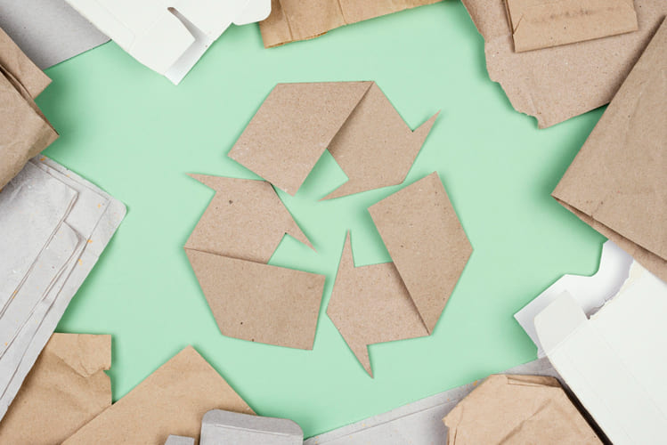 Sumate al reciclado del papel y cuida el medioambiente.