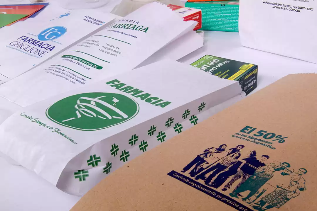 Bolsas de papel reciclado kraft o blanco para red de farmacias